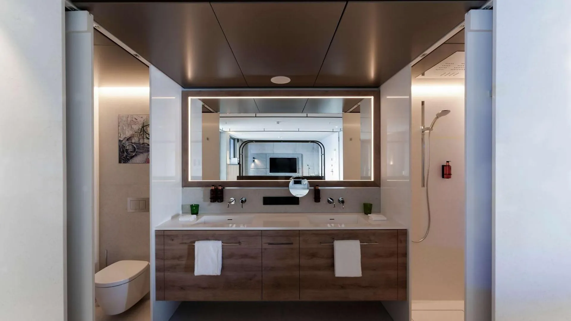 ****  B'Mine Hotel Frankfurt Airport Frankfurt nad Mohanem Německo